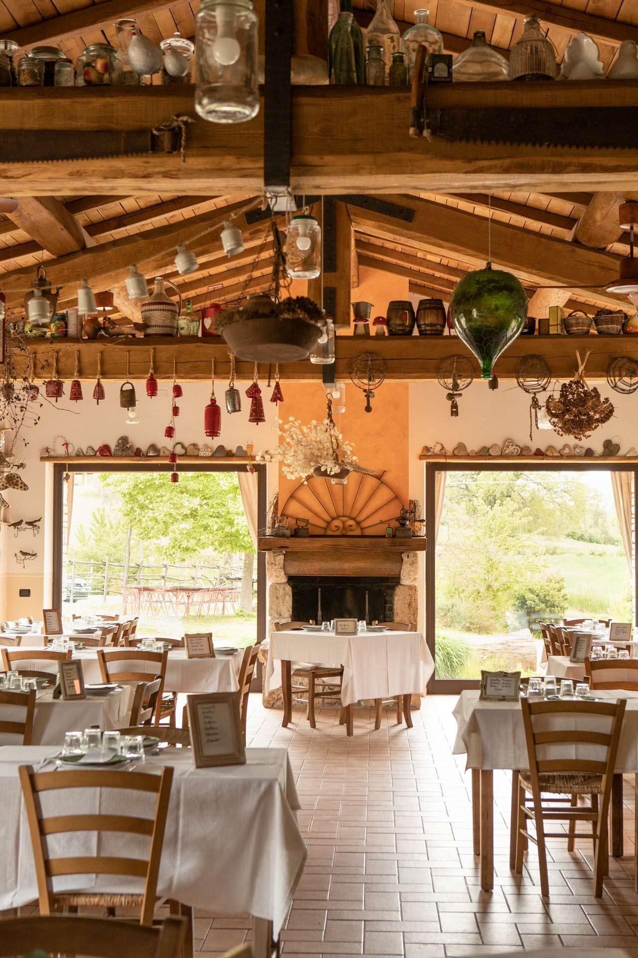 sala_agriturismo_fontana_delle_pere