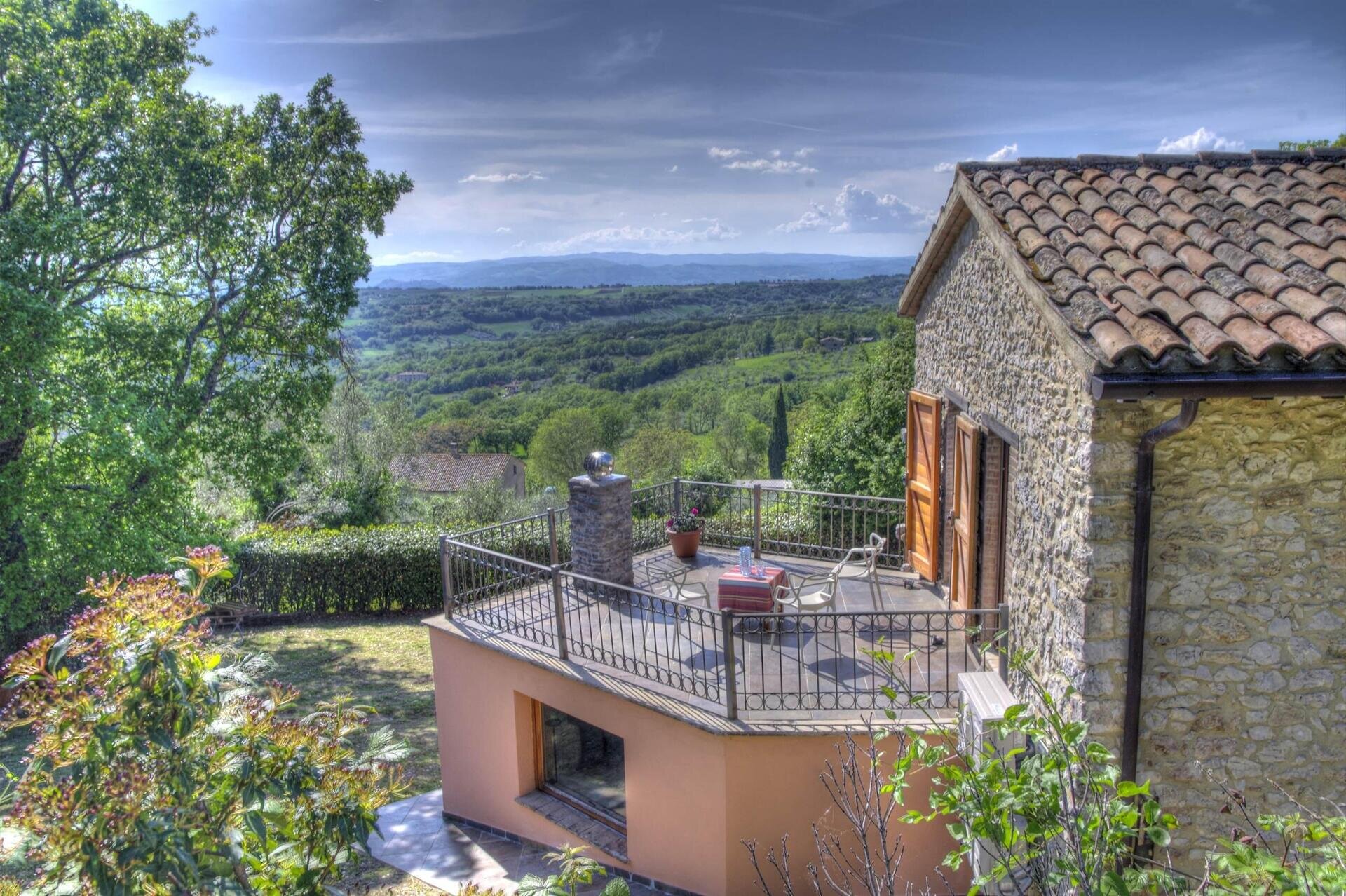 Terrazza panoramica vista Todi