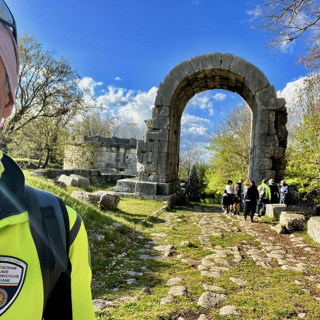 Tour 1 in Mountain bike (e-bike) con guida AGCI