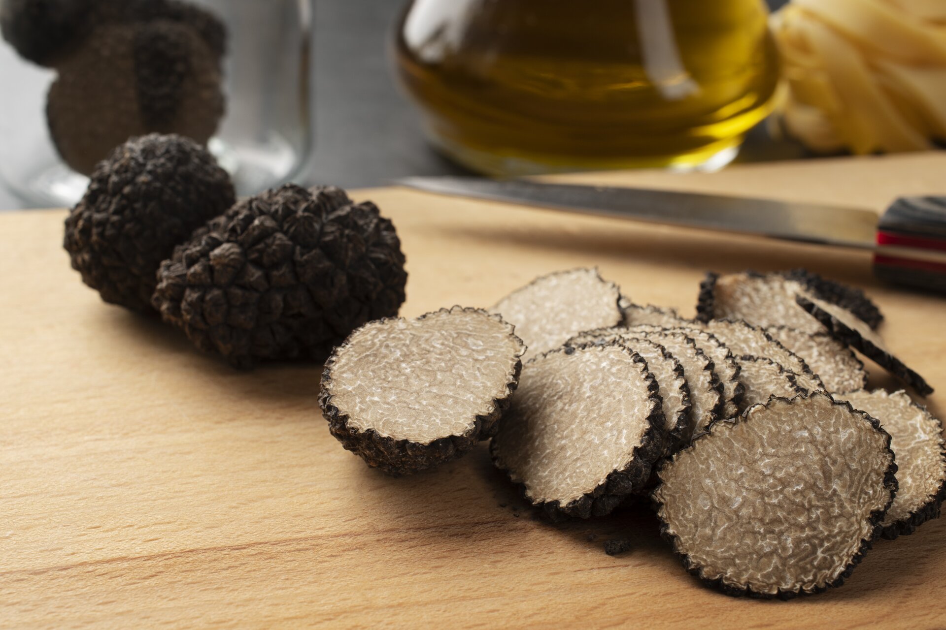 Arrangiamento Di Tartufo Crudo Ad Alto Angolo
